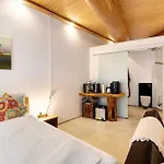 Albchalet *